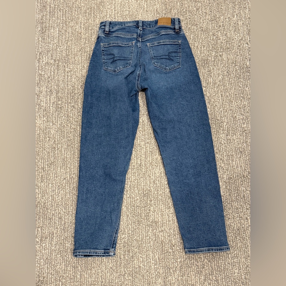 American Eagle Outfitters Dark Blue Mom Jeans - Picture 4 of 4
